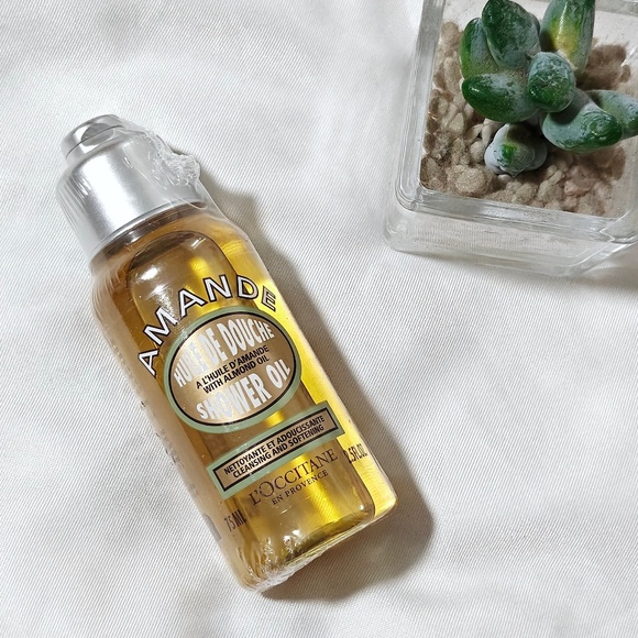 New L'Occitane Almond Shower Oil 2.5 oz/ 75 ml Sealed Travel Sz - Picture 1 of 1